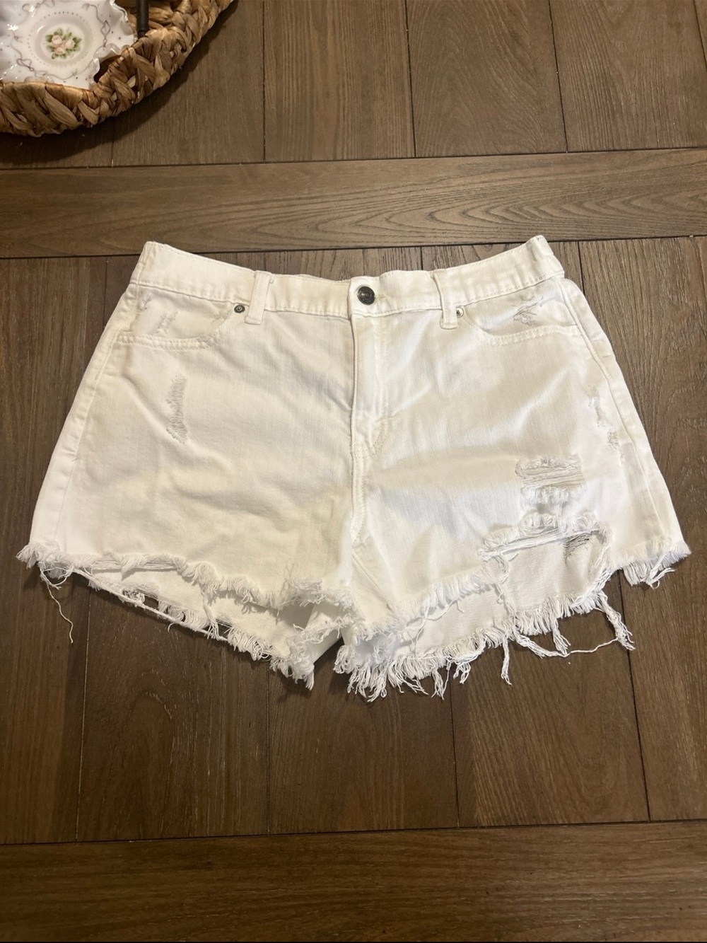 aerie White Distressed Frayed Hem Denim Shorts